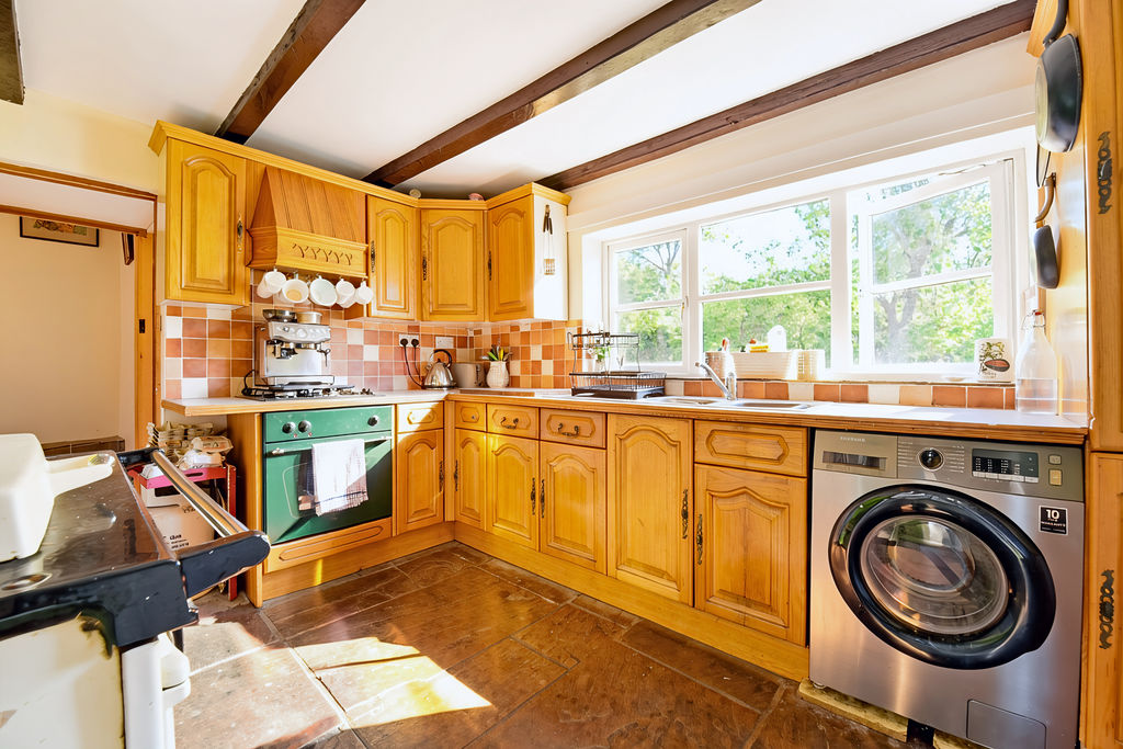 Kitchen- click for photo gallery
